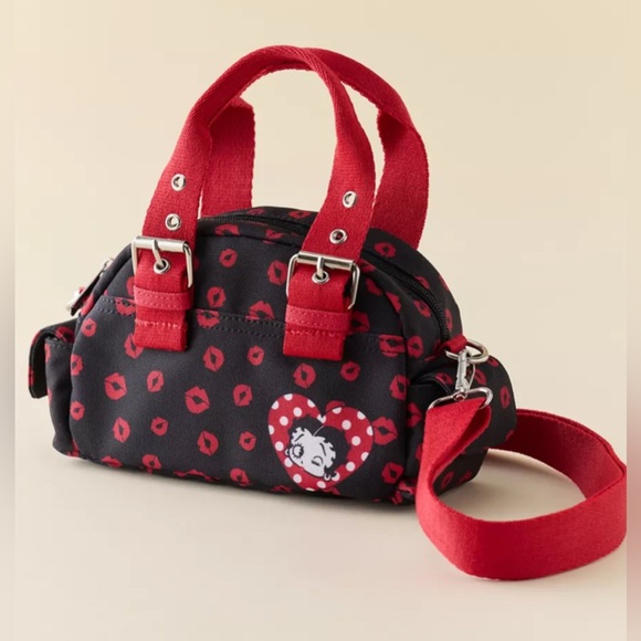 24HR DROP ⬇️ Betty Boop Kisses mini Satchel crossbody - Picture 1 of 8